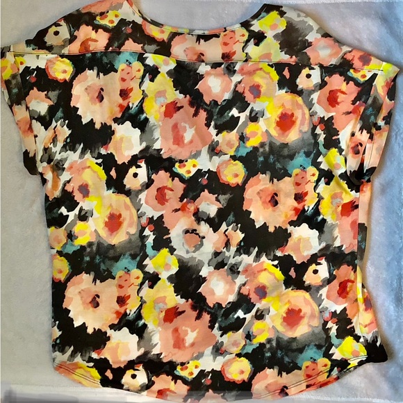 Loft Outlet Floral, Flowy Top - Picture 3 of 6